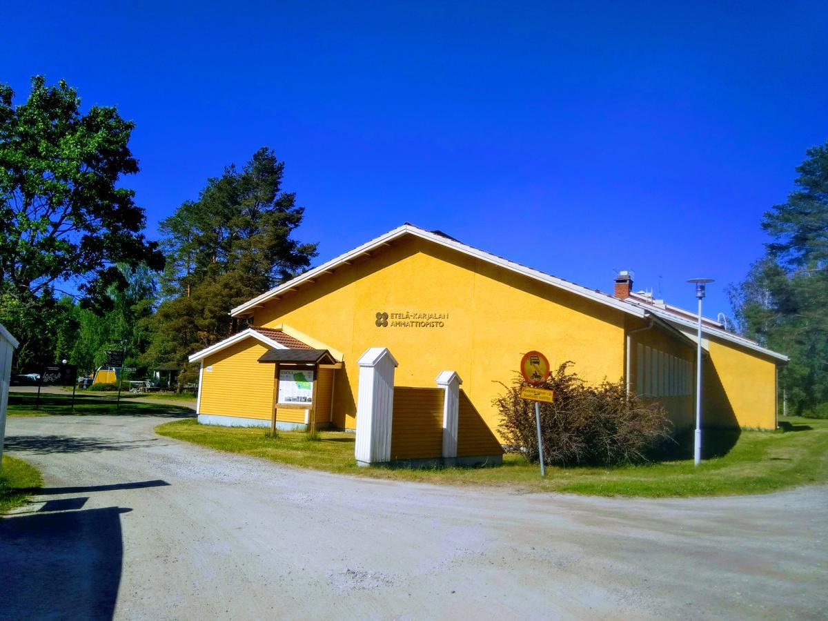 Hostel Vanha Koulu Monola Exterior photo
